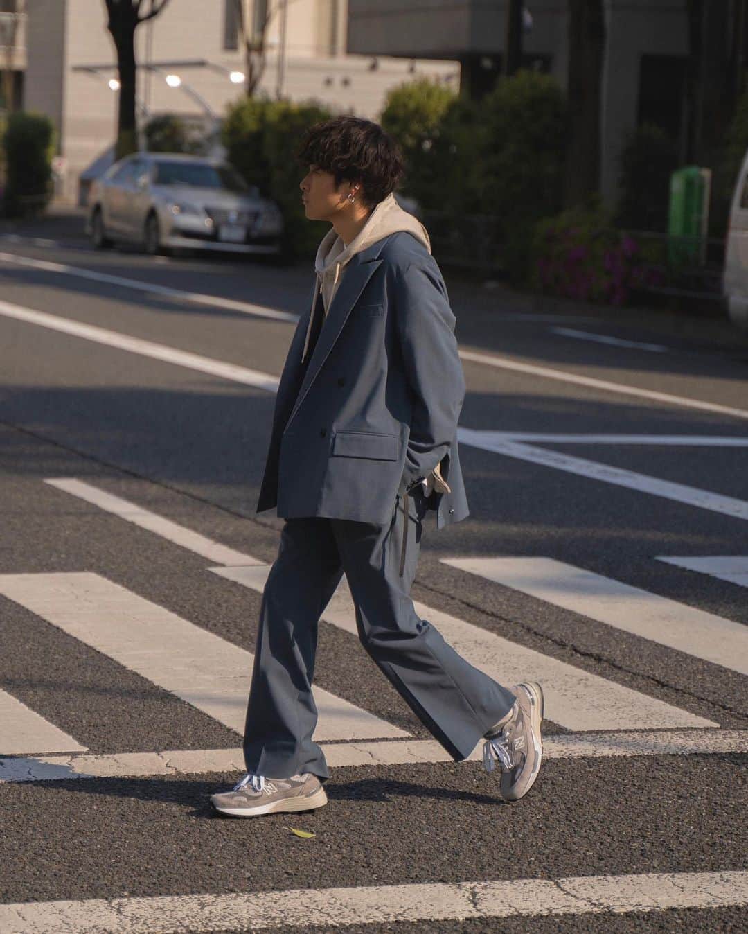 Ryoさんのインスタグラム写真 - (RyoInstagram)「ㅤㅤㅤㅤㅤㅤㅤㅤㅤㅤㅤㅤㅤ スタイリング迷ったら とりあえずセットアップです笑 ㅤㅤㅤㅤㅤㅤㅤㅤㅤㅤㅤㅤㅤ jacket:#yoketokyo hoodie:#yoketokyo × @arknets_official  pants:#yoketokyo shoes:#newbalance992」5月1日 20時02分 - ryo__takashima