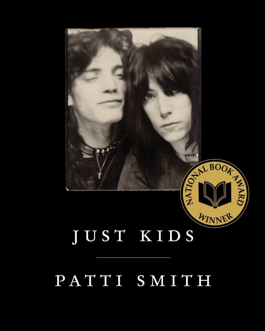 Rie fuさんのインスタグラム写真 - (Rie fuInstagram)「“The things I thought would happen didn’t. Things I never anticipated unfolded.” — Just Kids by Patti Smith https://a.co/9xvlSSU  #bookcoverchallenge #pattismith #robertmapplethorpe #justkids #ブックカバーチャレンジ #読書 #読書記録  @asaitoooo から受け取ったバトン🇫🇷❤️ 独自の文才も際立つミュージシャン　@hirosawatadashi につなぎます🎸📚」5月1日 20時54分 - riefuofficial