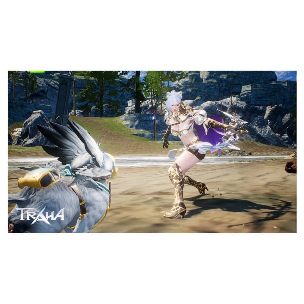 國分優香里のインスタグラム：「✩ 4月23日にリリースされた スマートフォン向け新作 MMORPG『TRAHA（トラハ）』 でキャラクターの声を担当させて頂きました🎙✨ ✩ 色々な所で声が聞けると思いますので、是非探してみて下さいね☺️ ✩ 現在、私もプレイしているのですが… とにかく凄い！！！🤩 ✩ MMOというもの自体が初めてだったのですが、綺麗すぎるし凄く面白い…！！ 大変感動しております（笑） ✩ キャラメイク？だけで凄い時間かかりました。面白いよ〜〜〜〜😂 ✩ 選ぶサーバー・陣営でフレンドになれたりするみたいなので、もしフィールドで私を見つけたら是非フレンドになって下さいませ🙏✨（色々助けて下さい…😭笑） ✩ 皆様も、トラハ、是非プレイしてみて下さいね〜🤗 ✩ ✩ ✩  #トラハ　#traha #ゲーム　#スマホゲーム　#声優　#サーバーはティラーラ　#陣営はナイアド　#ペットが可愛い☺️　#知らずに敵陣営に迷い込み　#タコ殴りに😂　#mmo」