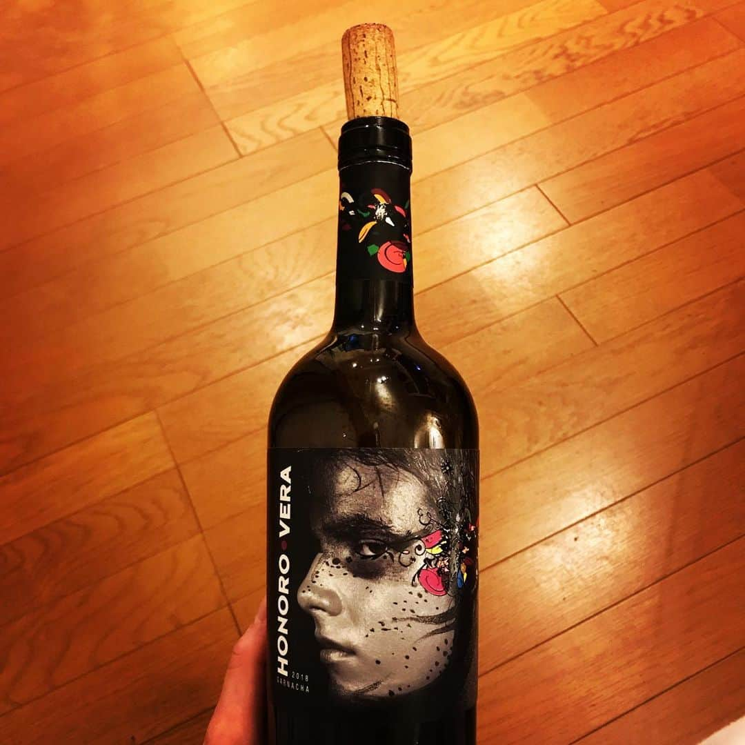 眞鍋さゆりのインスタグラム：「おいしいよ  #spain#wine#honorobera」