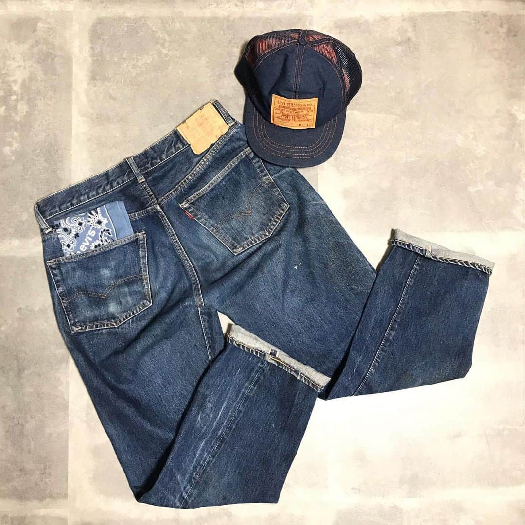 宇野薫さんのインスタグラム写真 - (宇野薫Instagram)「5月1日は #501の日  #levis #levis501 #levis501501  #リーバイス #リーバイス501  #宇野薫 #宇野薫のテーマがありすぎコーディネート #古着 #古着コーデ #だから古着はやめられない #ただの古着好きです #unovin」5月1日 21時57分 - caoluno