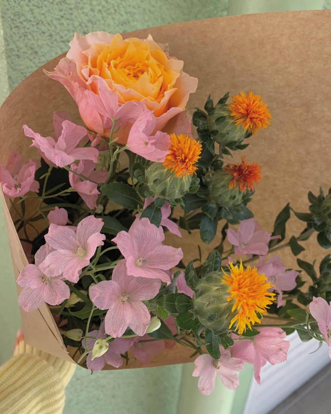 nanako itoのインスタグラム：「最近癒しをくれている花たち」