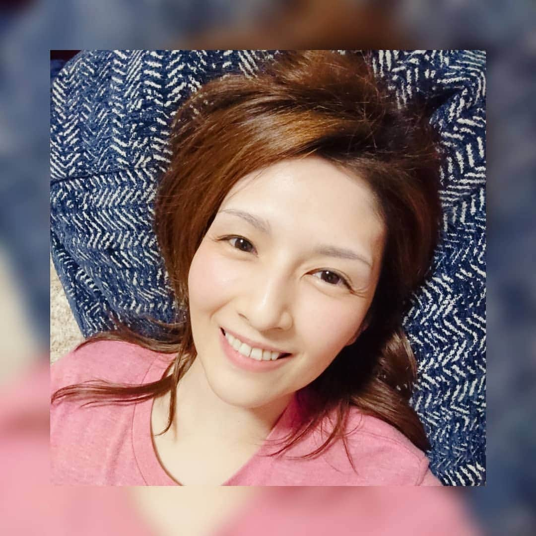 吉井怜さんのインスタグラム写真 - (吉井怜Instagram)「５月に夏日☆  今日も暖かくて洗濯物がすっきり乾いて気持ちよかったけど 明日も暖かくなるようで真夏日になる所もあるらしい！  冬物シーツや毛布はもうおさばらかな？  #5月スタート  #吉井怜 #amebablog #吉井怜オフィシャルブログ #aquamarine18 #シェア投稿」5月1日 23時00分 - rei_yoshii