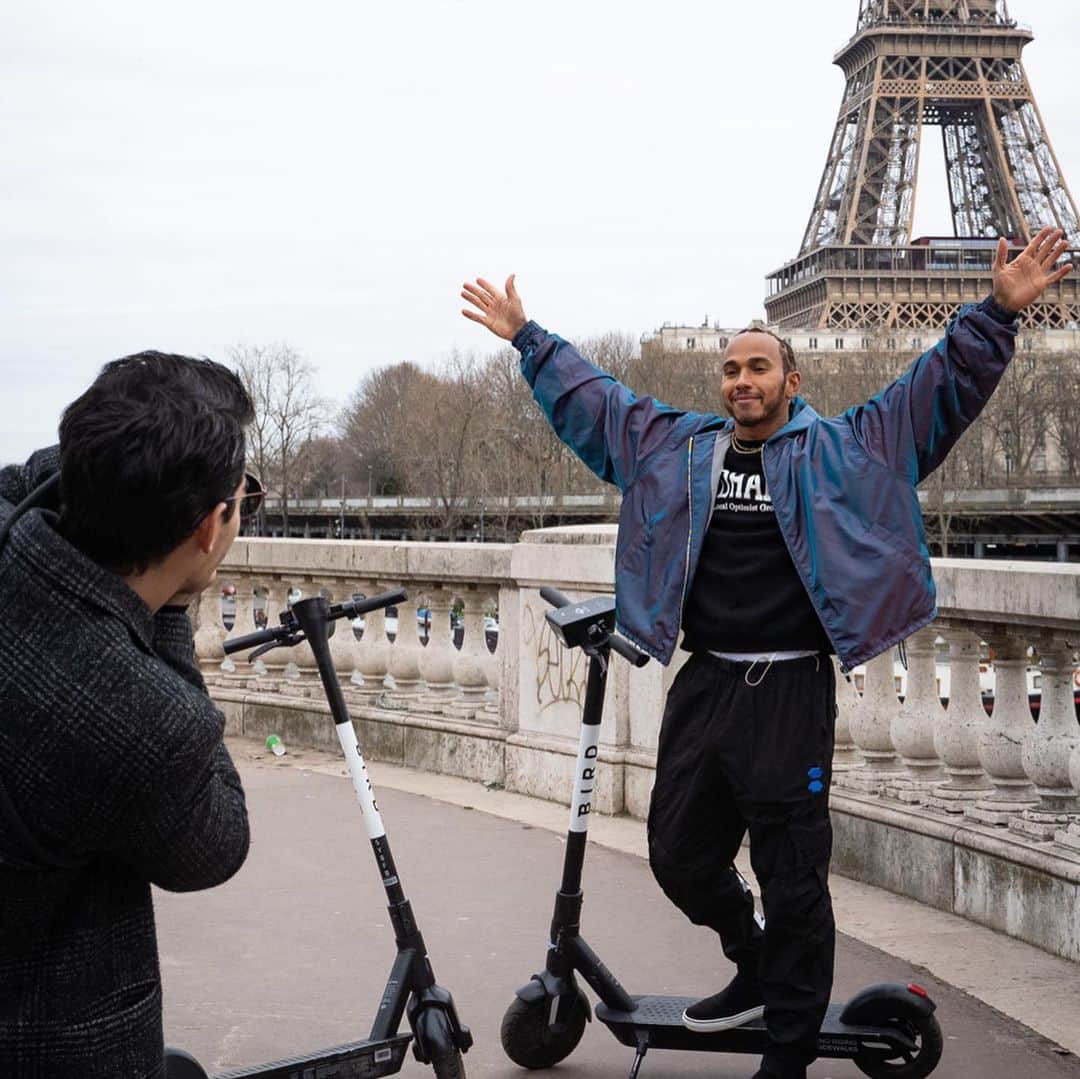 ルイス・ハミルトンさんのインスタグラム写真 - (ルイス・ハミルトンInstagram)「So much fun exploring Paris with @joejonas! Go check out the latest episode of #CupOfJoe.  Out on @quibi now 🙌🏾」5月2日 1時05分 - lewishamilton