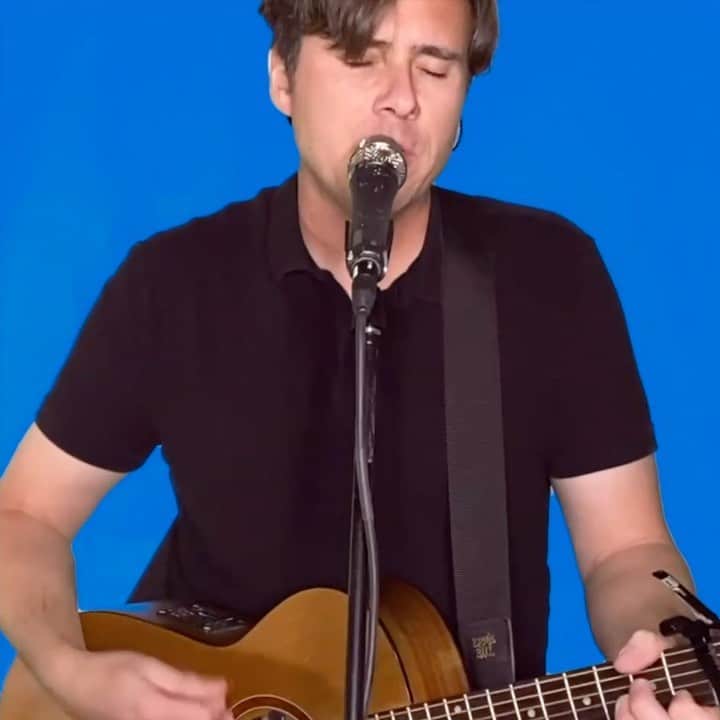 Jimmy Eat Worldのインスタグラム：「Recently during our online set we debuted a cover of Crooked Fingers' (@eric_bachmann) 'Call To Love' featuring @best_coast’s Bethany Cosentino. Today the song is available everywhere to listen and add to your playlists. Link in bio. Enjoy and stay safe! 🤘」
