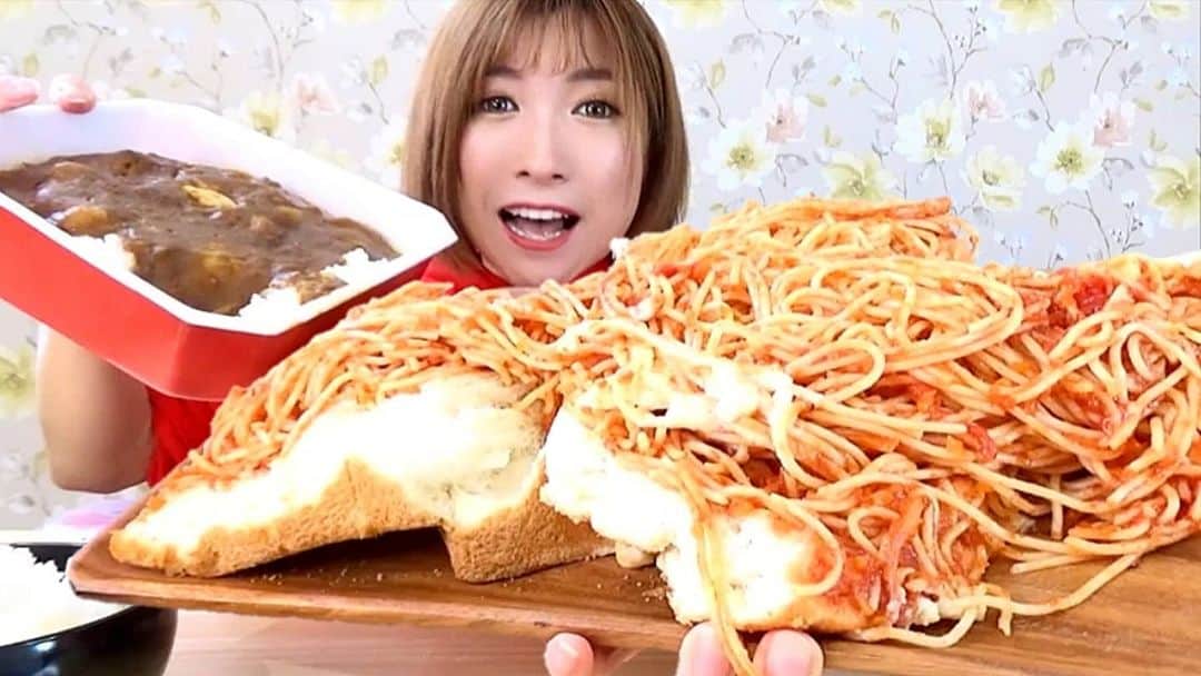 石関友梨のグルメインスタ