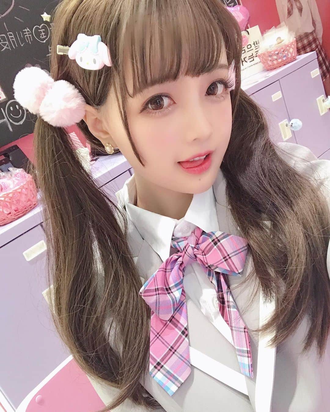 Chikako千佳子さんのインスタグラム写真 - (Chikako千佳子Instagram)「PICK ME！‎|•'-'•)و✧ #韓国制服　#韓国制服レンタル #choa」5月2日 12時20分 - cindychikako