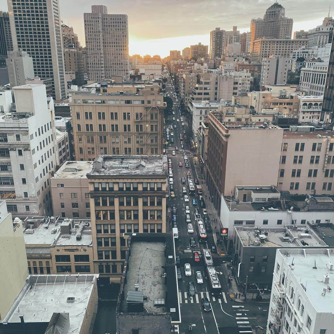 Daniel Waldronさんのインスタグラム写真 - (Daniel WaldronInstagram)「From way back when there used to be cars on the road.」5月2日 4時55分 - dew