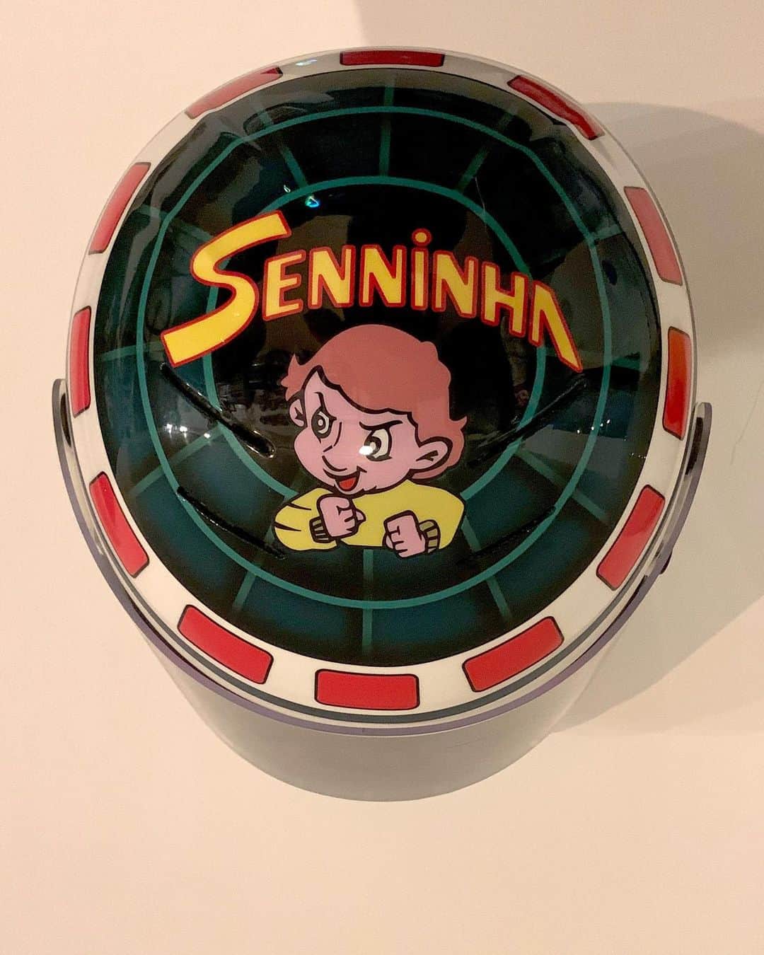 アンドレ・ロッテラーのインスタグラム：「Senna fan since ever. My 1995 go kart helmet #senninha」