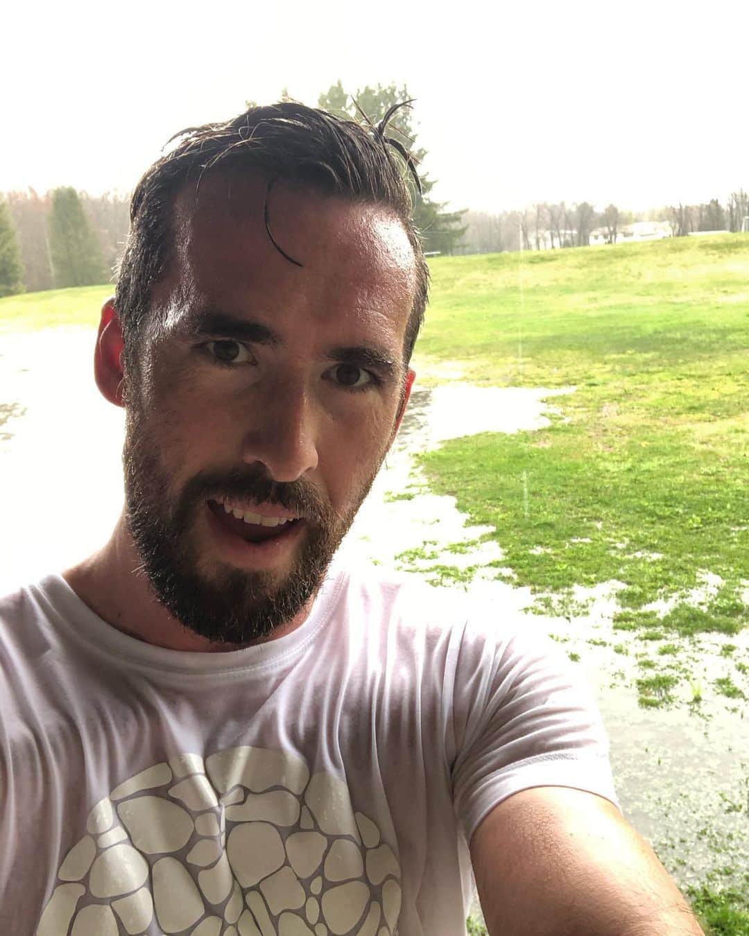 クリスティアン・フックスさんのインスタグラム写真 - (クリスティアン・フックスInstagram)「Bad weather is no excuse 🏃#NoFuchsGiven」5月2日 5時46分 - fuchs_official