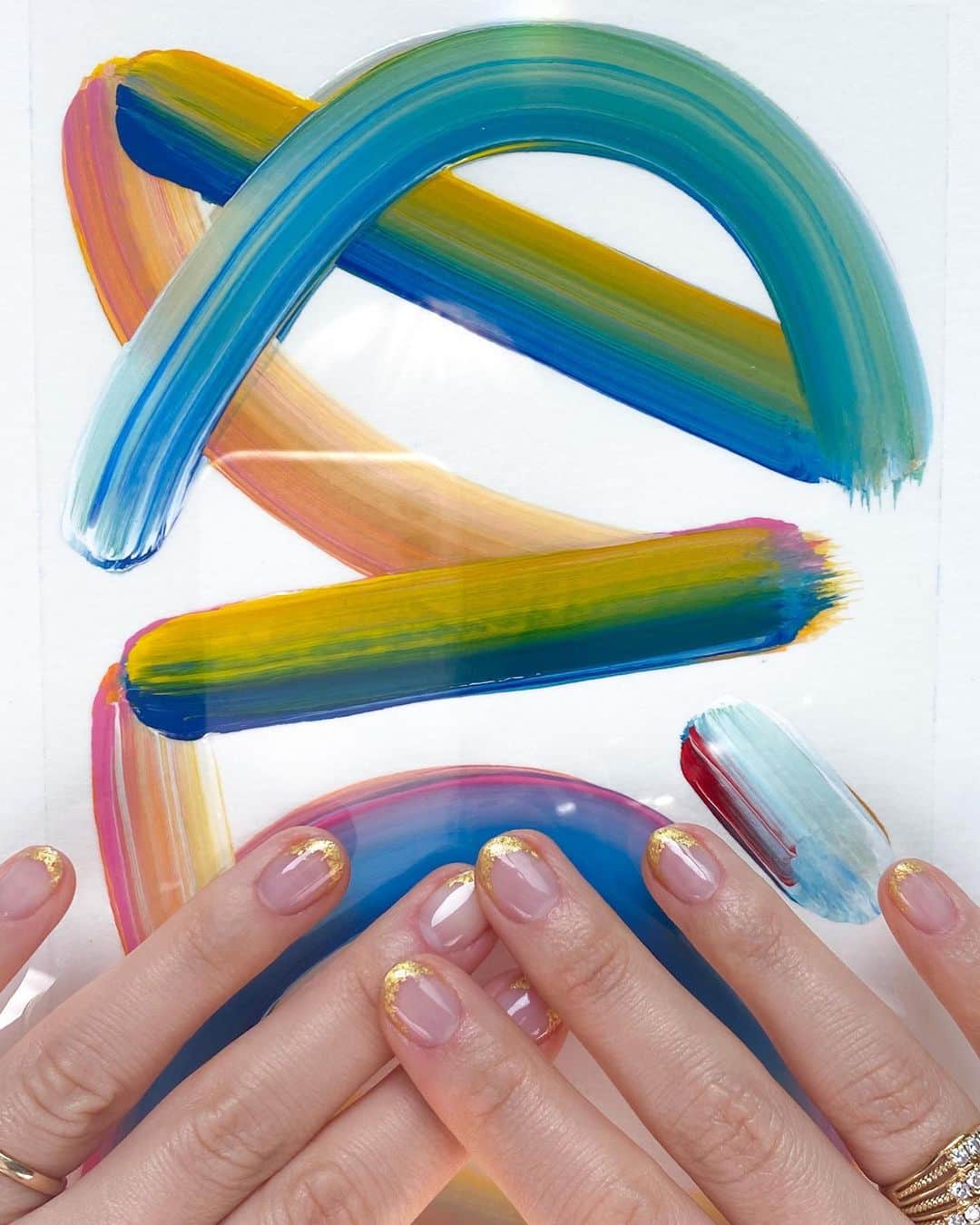 Sachiko Omoriのインスタグラム：「THE GOLD FLAME #frenchnails  #kanazawagoldleaf」