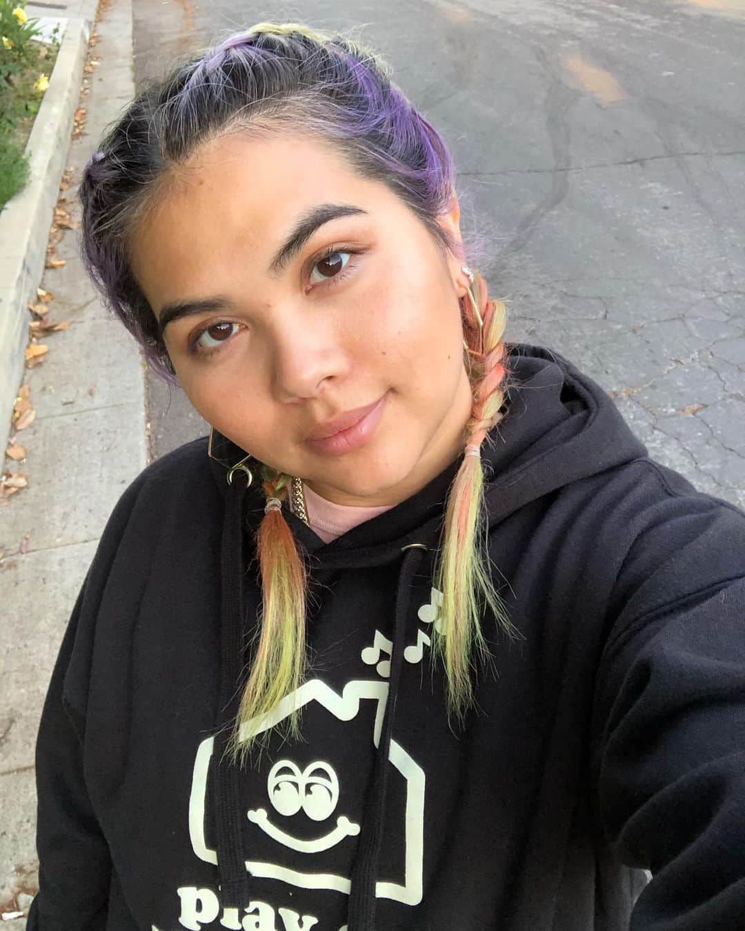 ヘイリー・キヨコのインスタグラム：「Might have deleted all the hearts next to your name 💕but you know I still feel the same #missedcalls」