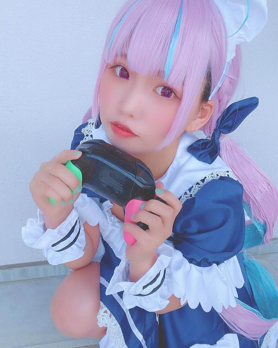 りこたんのインスタグラム：「大天使みなとあくあ！ ホロコミ見てるよっ♡ . . #cosplay #cosplayer #cosplaygirl #animegirl #gamegirl #hololive #minatoaqua #otaku #otakugirl #virtualyoutuber #vtuber #コスプレ #コスプレイヤー #ホロライブ #湊あくあ #バーチャルユーチューバー #ホロコミ #ホロコミコスプレ」