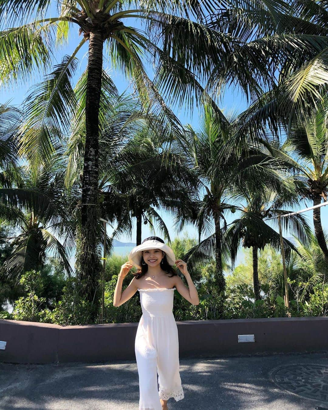 中野怜美さんのインスタグラム写真 - (中野怜美Instagram)「Happy first of May 🤍 バンコクの旅行vlogをYouTubeにアップしました🦋お家時間によかったら見てください💞プロフィールのリンクから飛べます💫」5月2日 10時40分 - reminakano