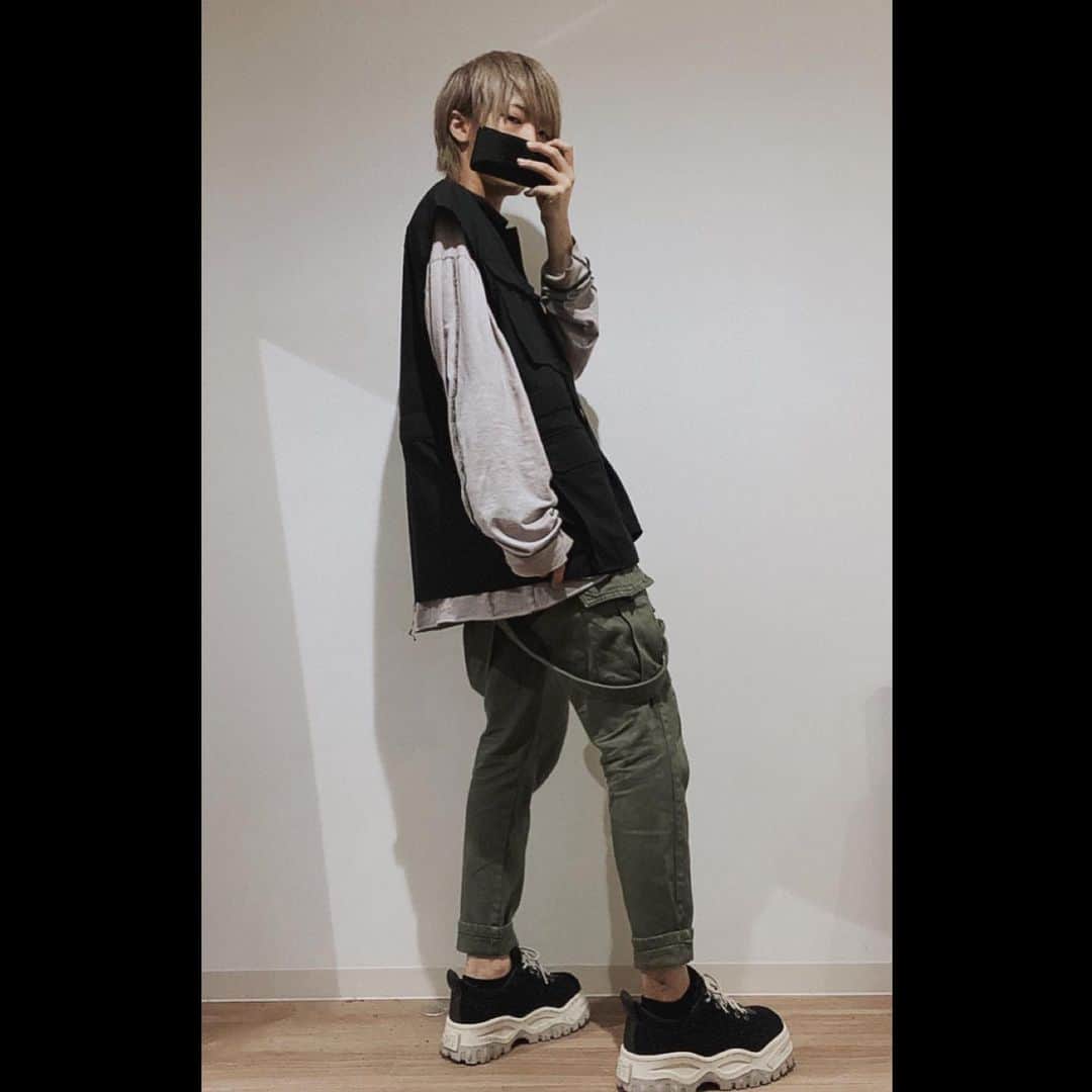 圭吾のインスタグラム：「ノースリーブシャツ！！！！」