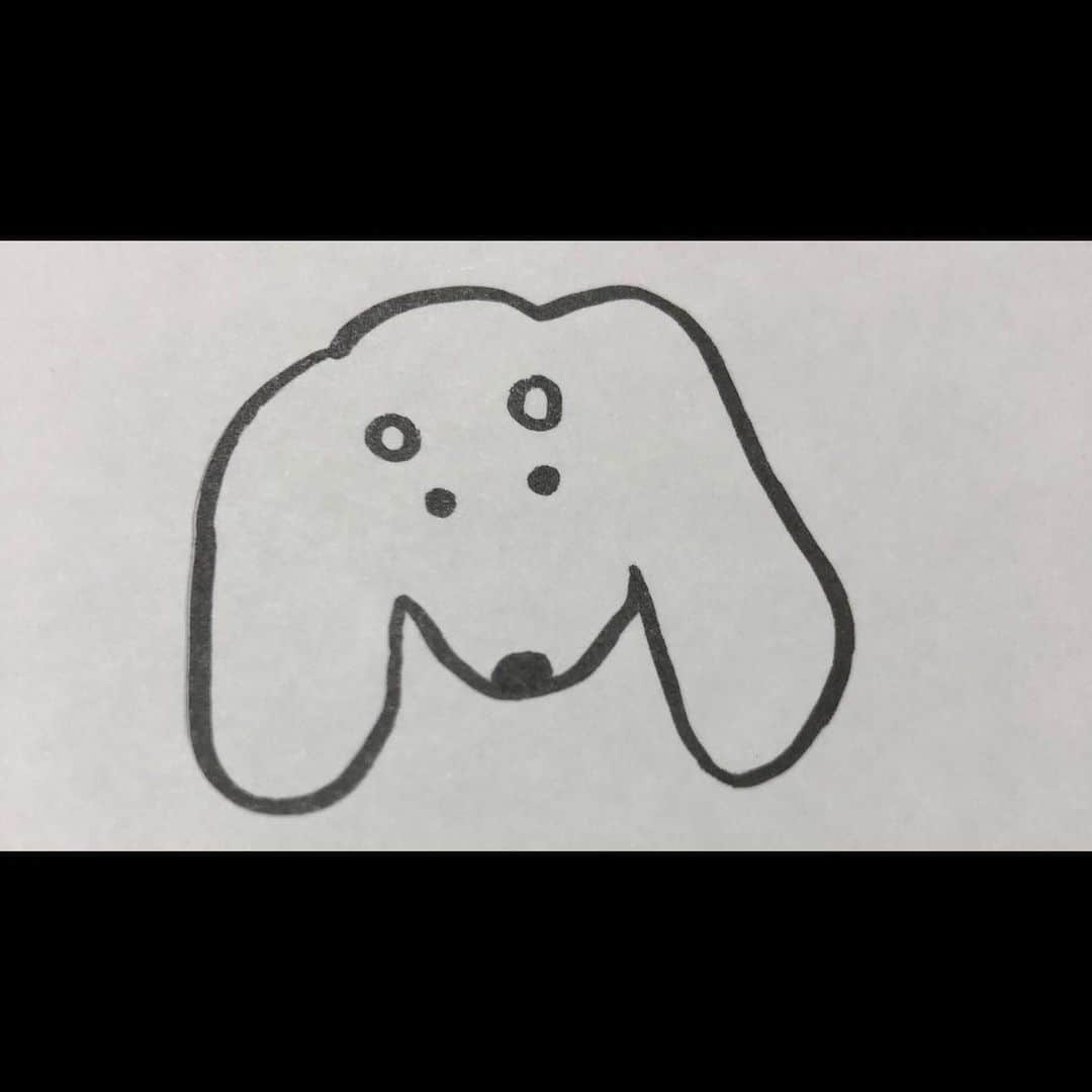 大島涼花のインスタグラム：「時間あるから愛犬たちのスタンプ作ろうと思ってね 顔だけ描いたんだけど体が描けなくて諦めた🐶笑」