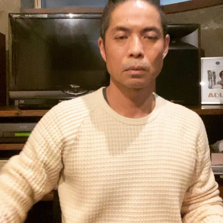 のインスタグラム：「今日この後、午後6:00〜はNHK FM 久保田利伸のPeace&Soul。 今月のテーマは "boys boys boys"!! 志村けんさんとのマル秘エピソードも!! #久保田利伸 #peaceandsoul  #最後に一ペロ #目がおよいでた🤣」