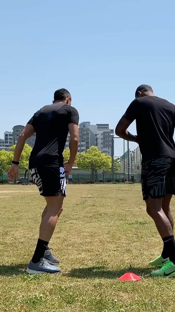 ドウグラスのインスタグラム：「Deus 🙏🏾no comando! Vamos irmão @dankler33 !!! Seguimos na luta 🏃‍♂️🏃‍♂️💪🏾♦️🐮🔥🔥🔥」