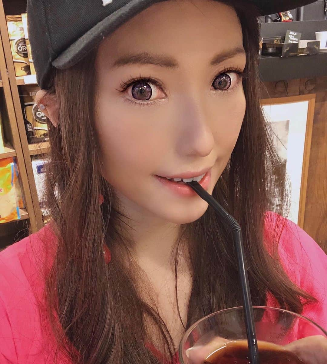 甘乃つばき（吉瀬菜々子）さんのインスタグラム写真 - (甘乃つばき（吉瀬菜々子）Instagram)「人毛のエクステ✨🦖🧏‍♀️ ・ ・ 代官山パンテリーで目当ての天然酵母のクロワッサンとお野菜買ったよ〜♪ 途中迷子で半泣きだったけど😭 ・ #パンすきな人と繋がりたい #代官山 #パンテリー#猿楽町 #中目黒 #天然酵母パン #instagood #instalike  #instafood」5月2日 16時34分 - natsume_sachiko