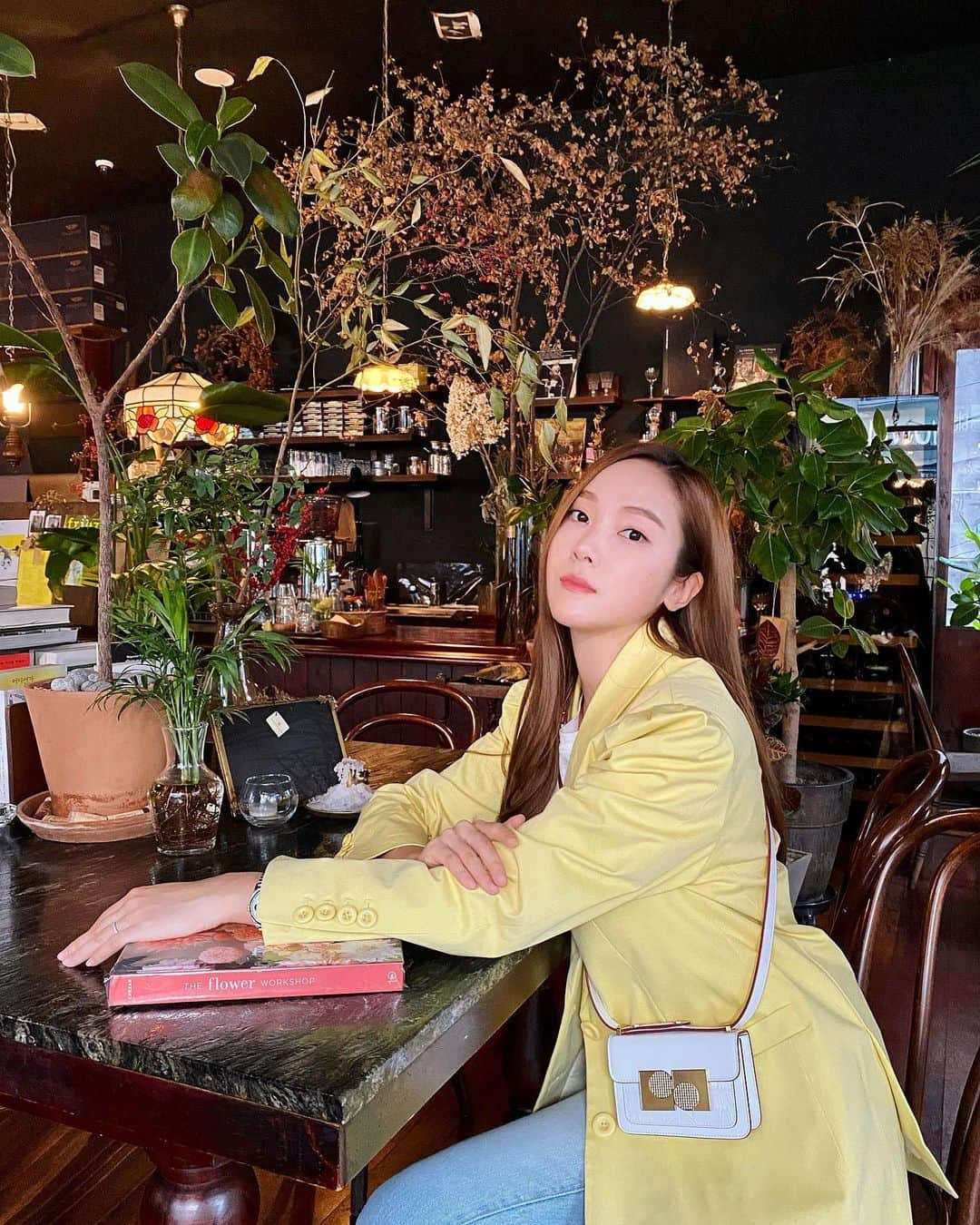 ジェシカ さんのインスタグラム写真 - (ジェシカ Instagram)「Spring is in the air🌼 #hellospring #ports1961 #ad」5月2日 18時05分 - jessica.syj