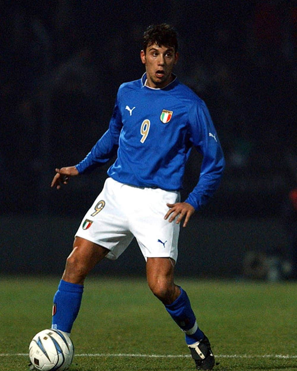 クリスティアン・ザッカルドのインスタグラム：「Attaccante mancato..😜 @azzurri 🇮🇹 #zaccardo #9 #tbt #under21 #italia #ricordi #azzurri #beitempi #giovani #calciatori #soccer #passion」