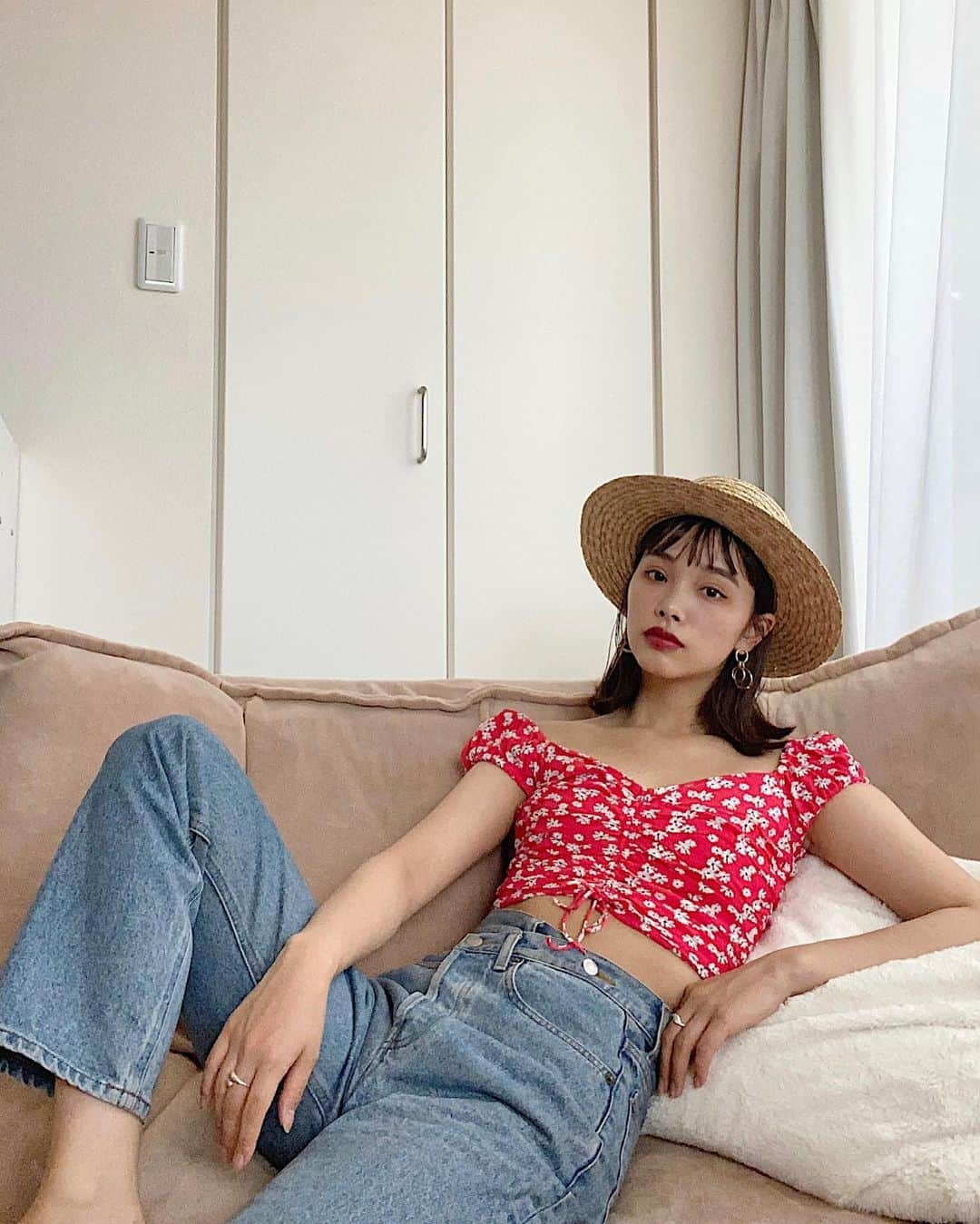 植村麻由のインスタグラム：「29℃🌺🍉💦」