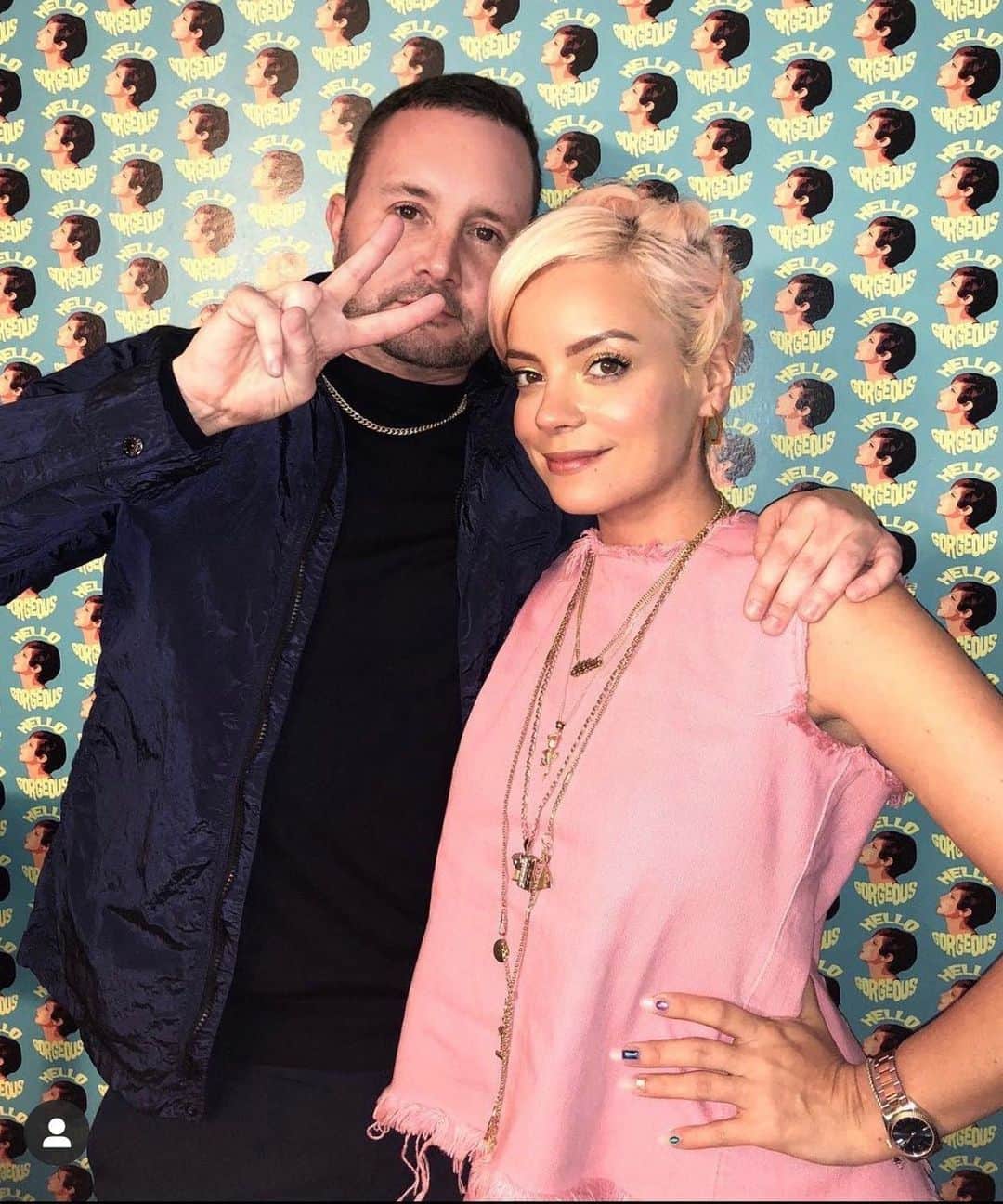 キム・ジョーンズのインスタグラム：「Happy birthday @lilyallen ❤️🚁❤️」