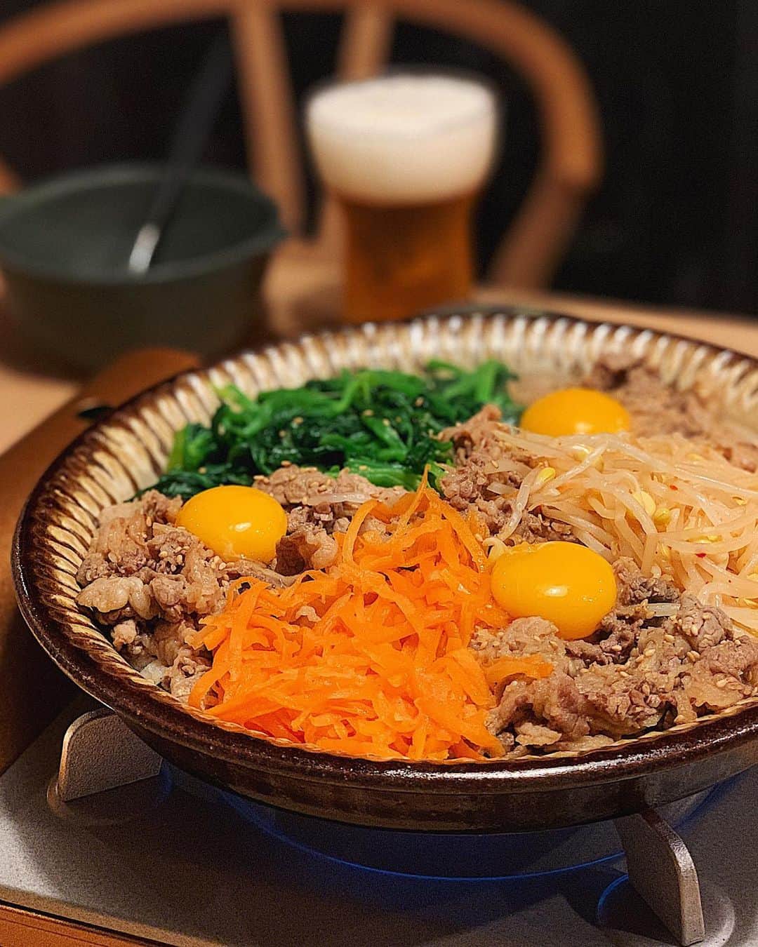 Natsuko Motoiのインスタグラム：「#夜ご飯 #ビビンバ 夫作。 . . #おうちごはん #おうち時間 . . .  #廣川温 #ビビンバ #おうちごはんlover #うつわ #暮らし #vsco #vscofood #foodvsco  #igersjp  #フーディーテーブル #wp_deli_japan  #dinner」