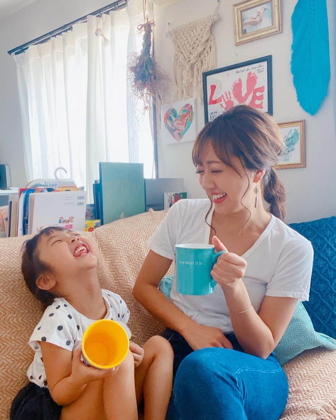 高橋有紀子のインスタグラム：「* ５月に入ってなんだか一気に初夏🌞💛 * * 冷たいお水が美味しいわ〜🥺✨ * おうちで過ごしてても水分補給をしっかりと、 熱中症には気を付けましょ！ * @39_editors  #クリクラFit #ウォーターサーバー #ウォーターサーバーのある暮らし #クリクラアンバサダー#コロナに負けるな #おうち時間 #子育て #女の子ママ #ママライフ #PR」