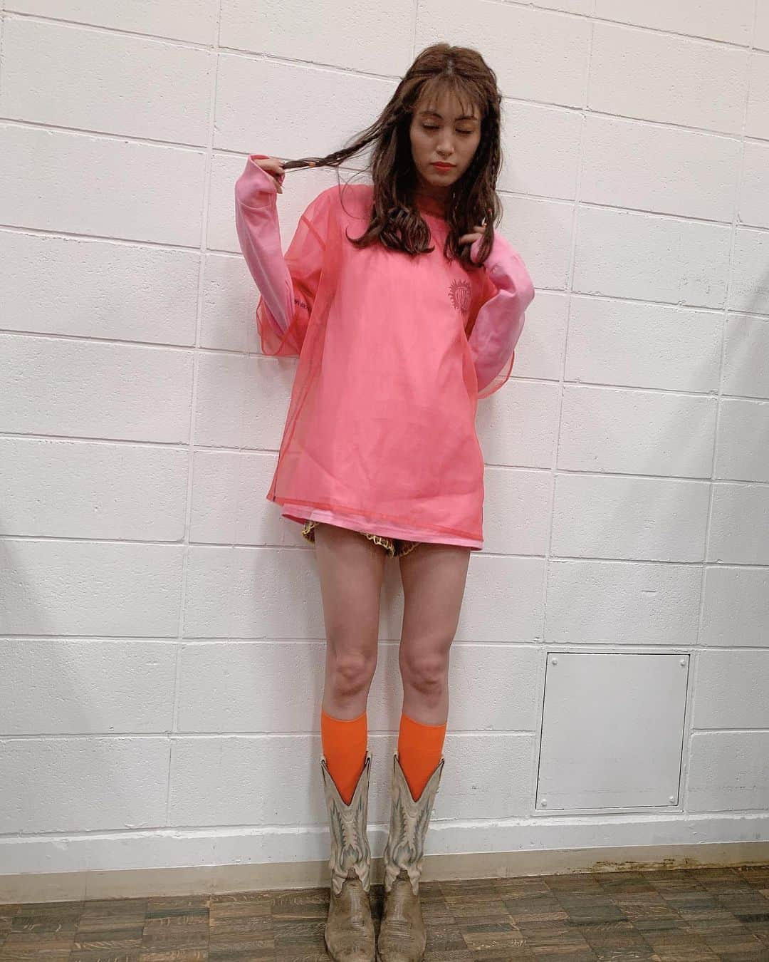 楓さんのインスタグラム写真 - (楓Instagram)「smart🌸off shot!!! pinkだねえ🙊💓 #最後の写真 #半目あるある　😂」5月2日 20時52分 - kaede_