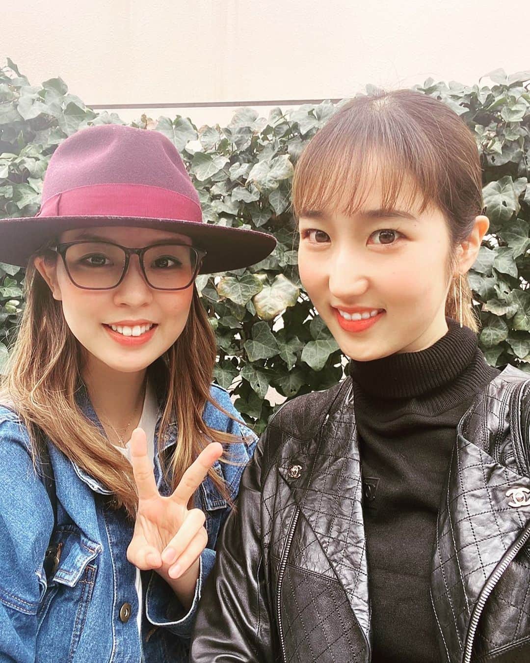 矢吹世奈のインスタグラム：「・ インスタライブありがとうございました！ 思いの丈はアメブロに書きました！ インスタライブを一緒に盛り上げてくださった皆さま、 そしてれいかに心から感謝です🙏🏼🍑❤️ また必ず再会しましょ☺️ #twohip🍑 #凰羽みらい #矢吹世奈」