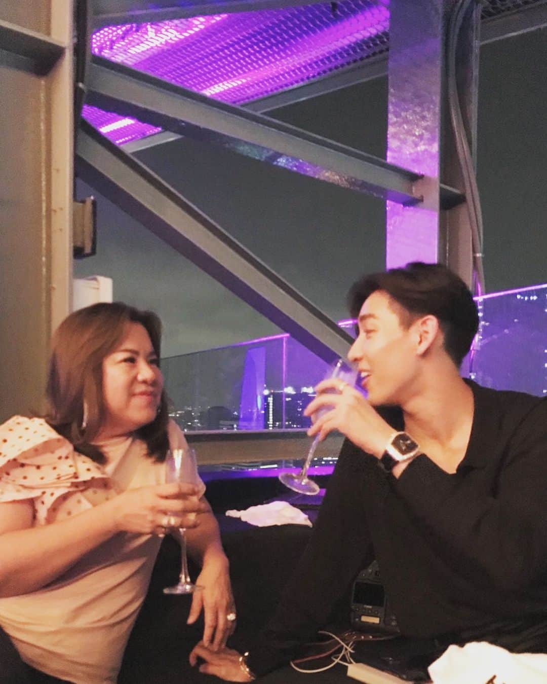 BamBam のインスタグラム