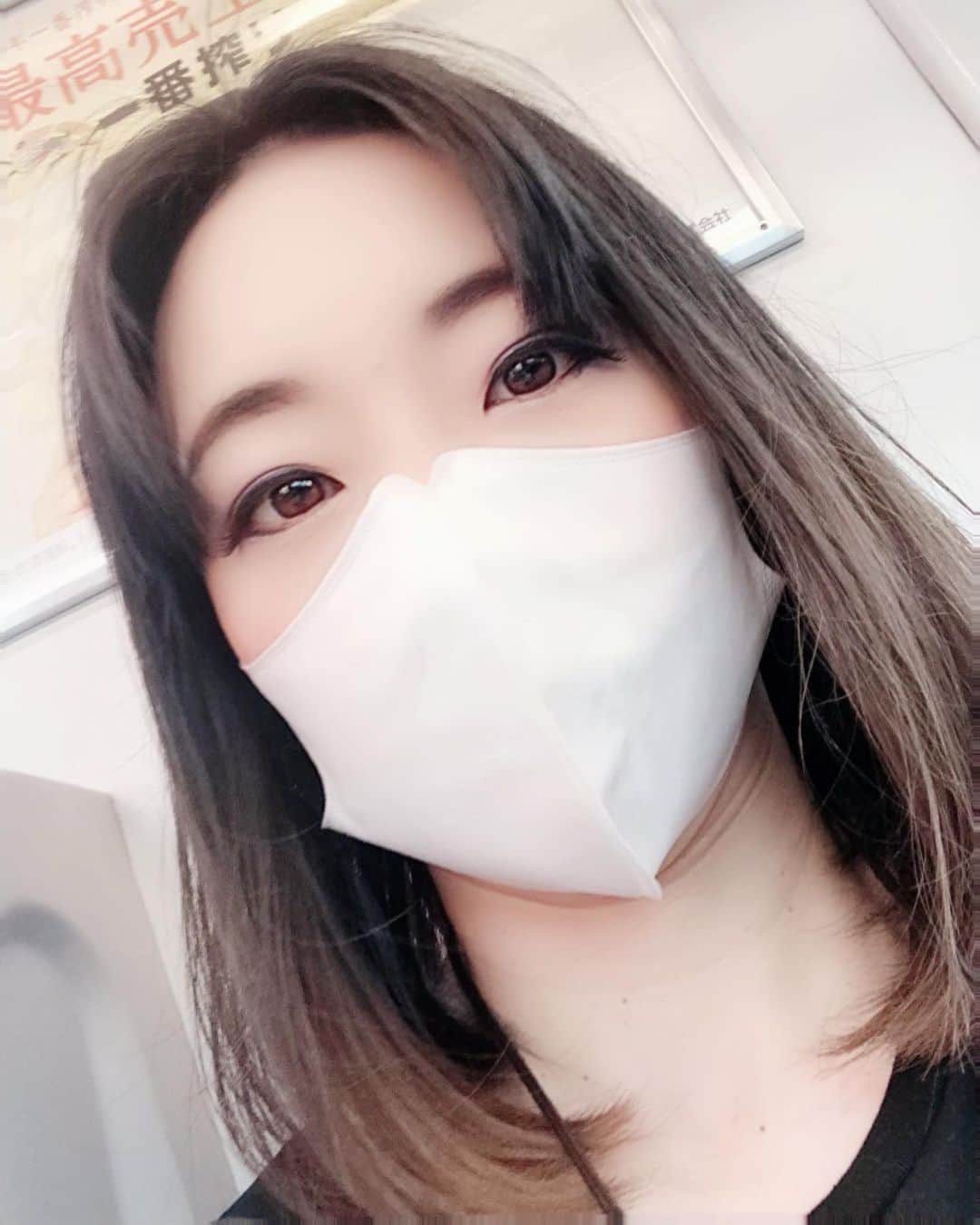 若林美保のグルメインスタ