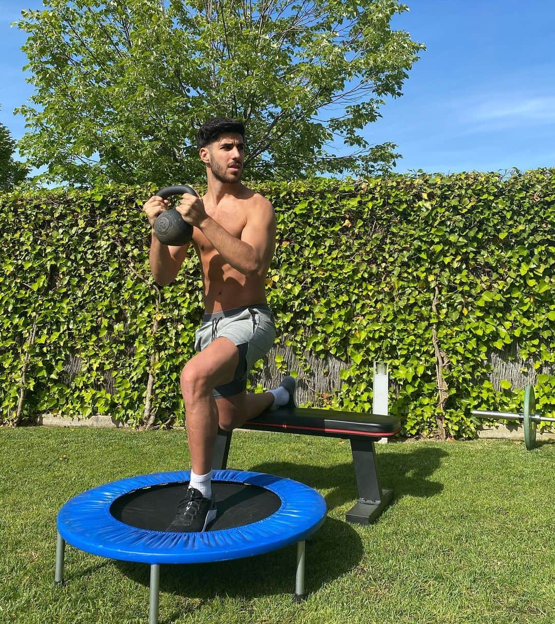 マルコ・アセンシオのインスタグラム：「🏋🏽‍♂️💥⚔️ #training #MA20」