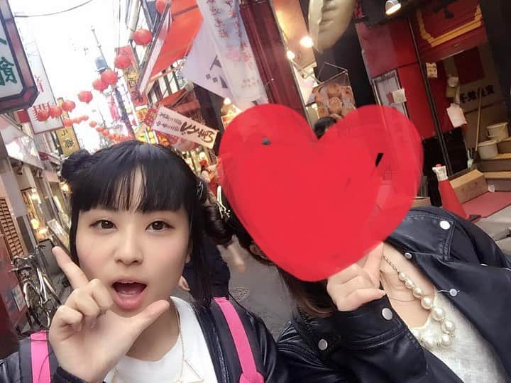 トロたんさんのインスタグラム写真 - (トロたんInstagram)「トロたんと旅するIN神奈川 横浜中華街の大飯店さんの杏仁ソフトが大好きなんです‪🍦‬ #トロたんと旅する  #神奈川 #神奈川県 #神奈川観光 #神奈川グルメ #横浜中華街 #中華街 #横浜大飯店 #杏仁ソフト #ソフトクリーム #ソフトクリーム大好き #焼き小龍包  #tbt  #旅スタグラム #旅行 #旅行好き女子 #観光 #たびすたぐらむ  #Japanese #japanesegirl  #selfie #Japan #Japantrip #Japantravel #animal #女子旅  #旅 #trip #travel #photo」5月3日 1時12分 - torotan_tan