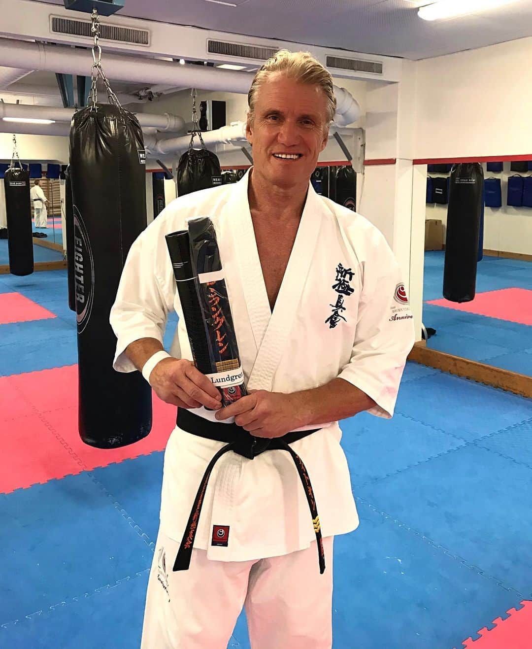 のインスタグラム：「Back in Stockholm with my old Karate Instructor Brian Fitkin. Getting my 4th Dan at his private dojo. 👊 OSU!」