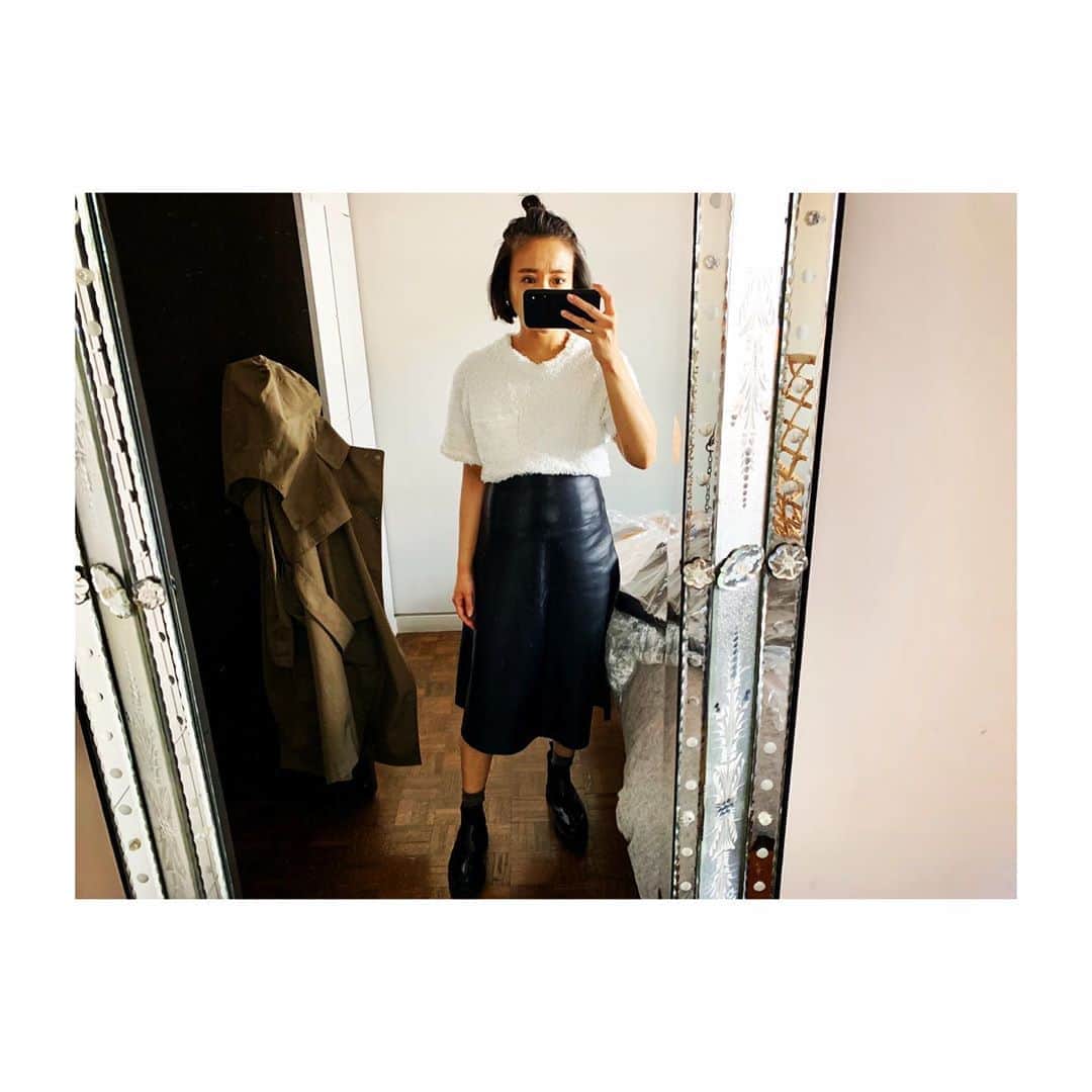 佐藤佳菜子さんのインスタグラム写真 - (佐藤佳菜子Instagram)「ひさしぶりに スカートを履いた。  お尻がすーすー するな。  #今日の散歩」5月3日 3時32分 - kanakosato1019