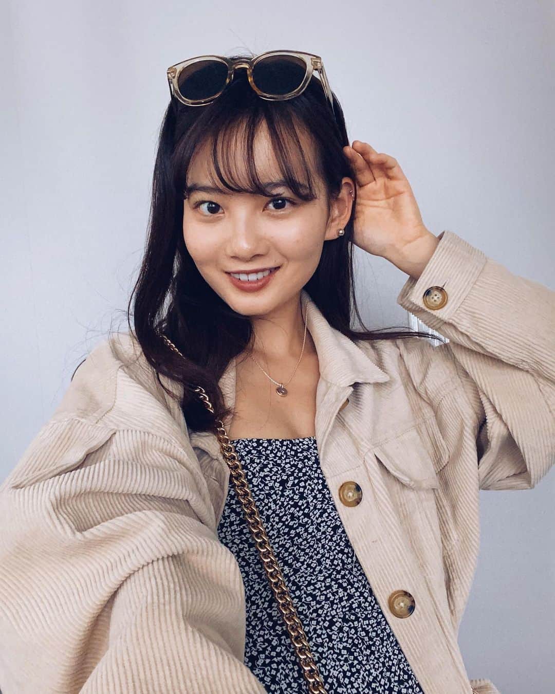 青山舞莉のインスタグラム：「hi  #ミーコーデ #ミーの毎日 #ビジョビ」
