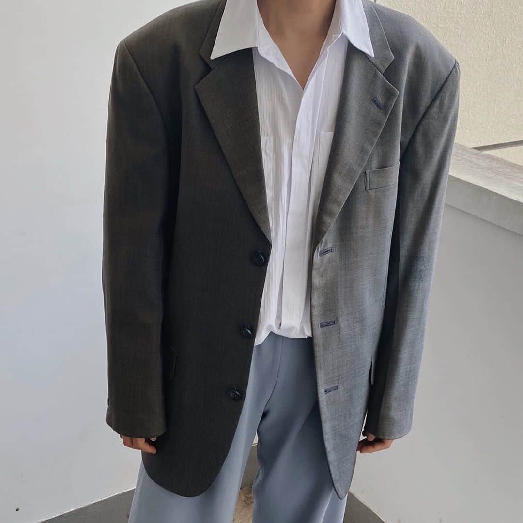 mixmatchisthekeyのインスタグラム：「big shoulder」