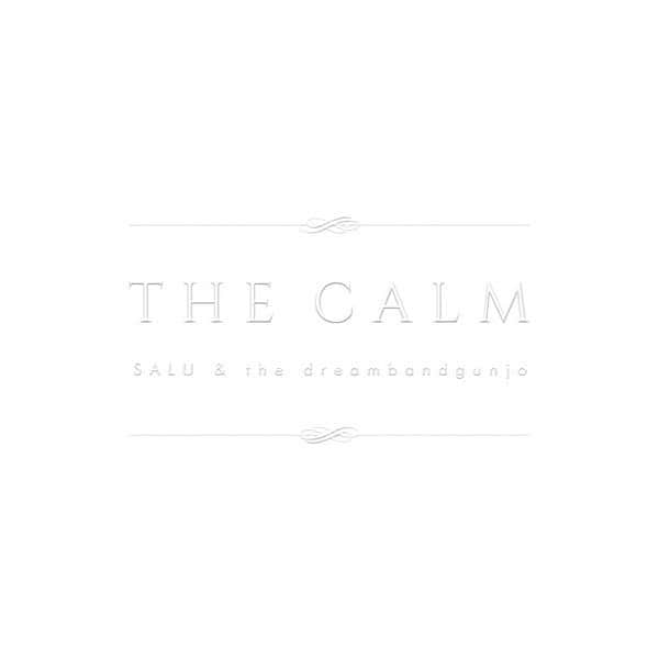 SALUのインスタグラム：「THE CALM (2015)  その街に住む理由は？ その人といる理由は？ その仕事する理由は？ フォロワーとかいいねの数で 君の価値が決まるなら正しいね 正解を出していくことがいつの間にか悲しいね 初めて雪を見た時あの子の手に触れた時 初めてJFKに着いた時 初めてライブでお金を貰ったあの日 気付くまでは地球は丸くて心地良い 子供の頃から冷めてた僕らを 大人が裁ける訳ないさ お金で買えないものは手に入れた だから金で買えないものはもうない 資本主義の振りをする新世界 来るべき日が来る前に死んでたい 何かを言えば嘘になるから それでいいまた会えるなら 今さよならそれしかない 愛や神とかまだわからないけど 周りの人間を大事にな 今日もこの街から見る朝日 何もないけど全てがあるし カタチはひとつじゃないから 彼の選択は仕方がないよ 笑っていたい最後には 一体いつが最後になる？ 例えそれが今日だとしても」