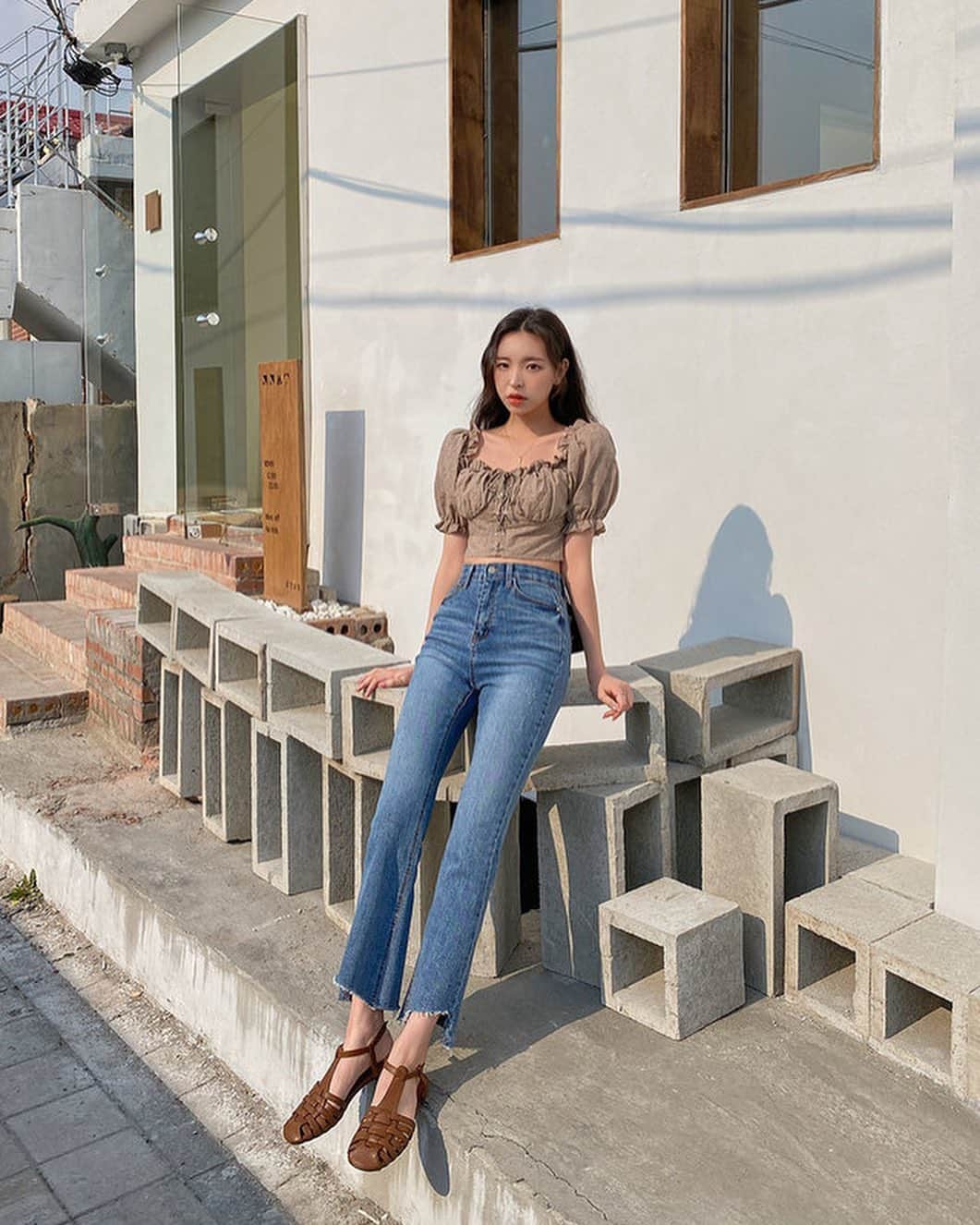 Chuuのインスタグラム：「키작녀도 길어보이게 해주는 자체제작 -5KG 호빗진✨」