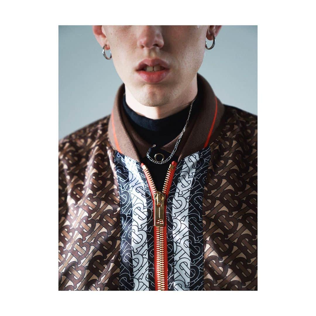 のインスタグラム：「my old work 2019, styling for BURBERRY 'Monogram collection @masteredjp / Edit by @mikistered, Photo by @kodaiphoto, Hair by @hori_0227, Styling by TEPPEI, Stylist assistant by Keisuke Morita #Burberry #Riccardotisci」