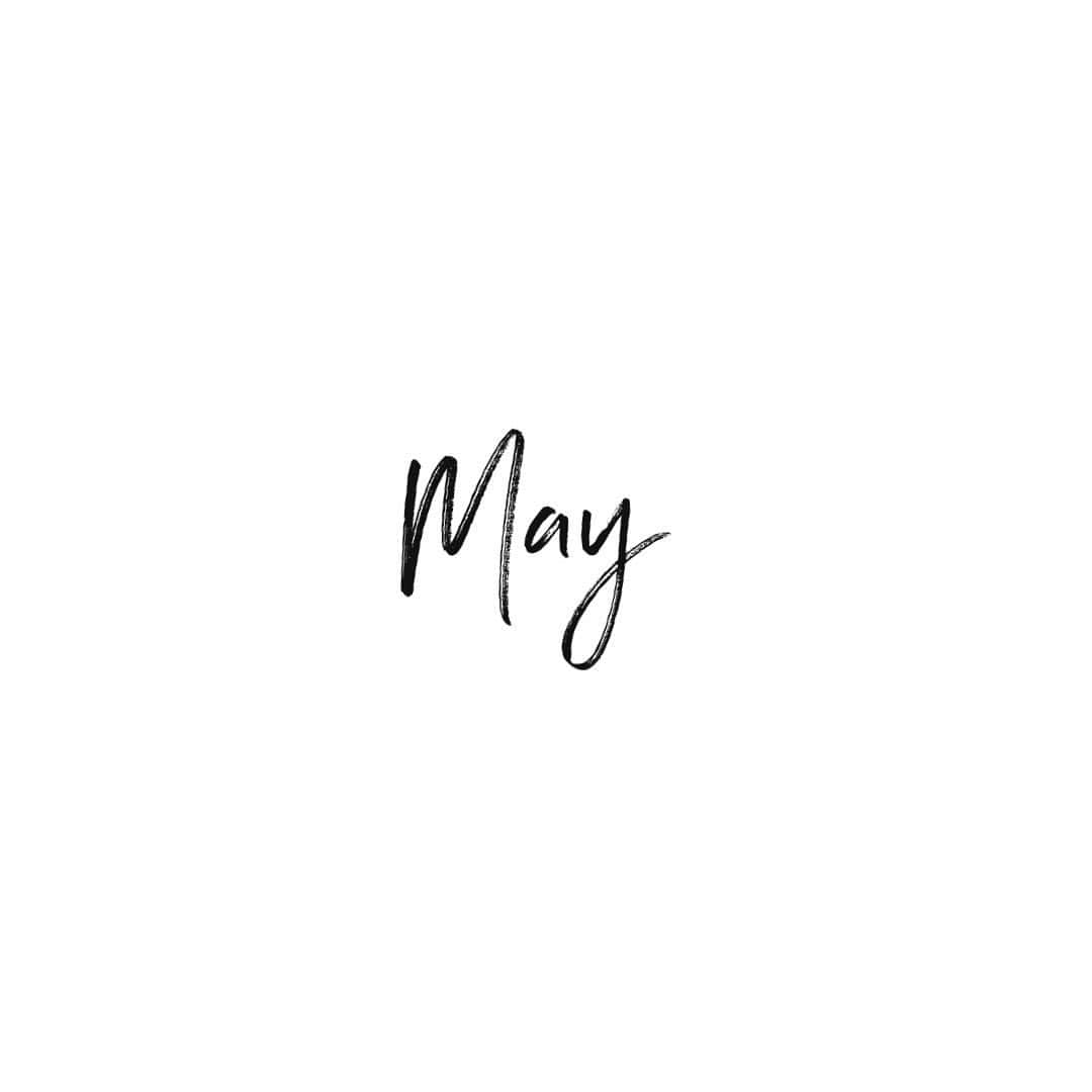 日下裕江さんのインスタグラム写真 - (日下裕江Instagram)「May  もう５月｡:.ﾟஐ⋆* 明るい兆しが見えてくるといいなぁ‧✧̣̥̇‧ ５月も頑張ろ✨  #may #doourbest #5月 #頑張ろう」5月3日 13時30分 - hiroe___h