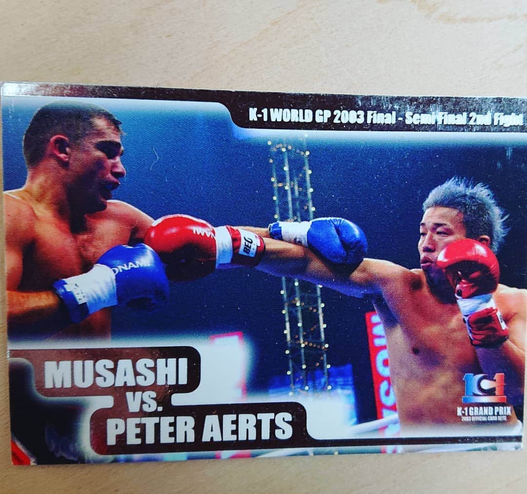 武蔵のインスタグラム：「K-1カード  Musashi vs Peter Aerts @peteraertsofficial  #武蔵  #k1 #card  #2003」