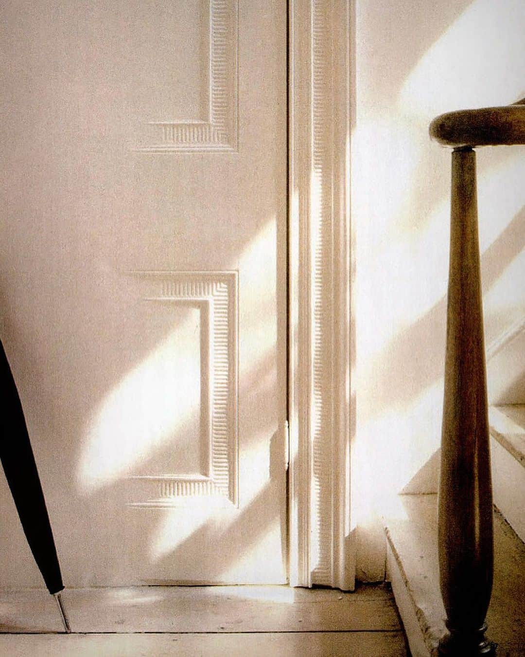 パク ・スジュさんのインスタグラム写真 - (パク ・スジュInstagram)「The House Of Memories (Laurie Mallet House)— Greenwich Village, New York, designed by SITE, 1985.」5月4日 2時17分 - soojoo