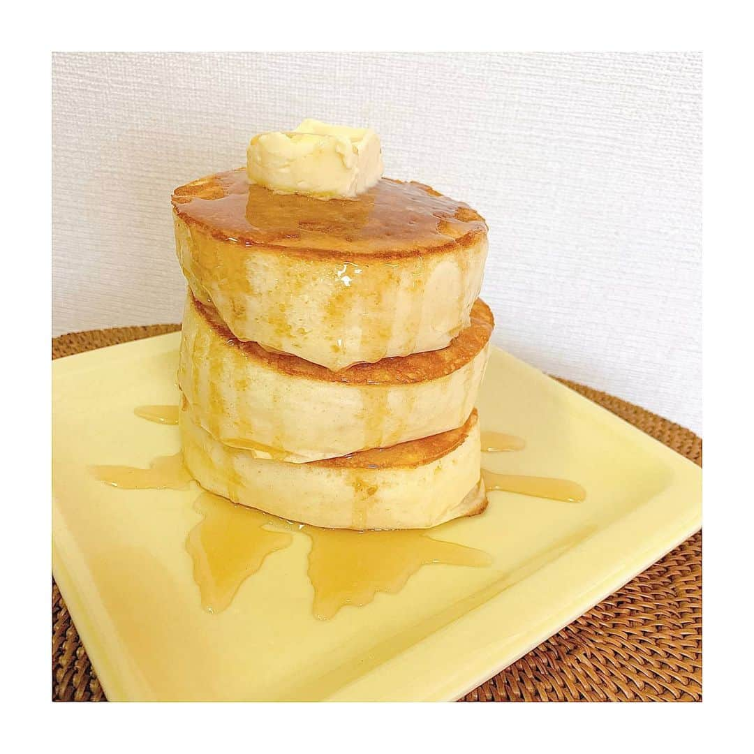 坂元葉月さんのインスタグラム写真 - (坂元葉月Instagram)「﻿ pancake.🥞﻿ ﻿ ﻿ ﻿ どうしても、お店みたいな分厚いパンケーキが﻿ 食べたくて作ってみました、幸せでした﻿ ﻿ 次はもっとトロトロ、ぽわぽわなパンケーキも﻿ 作ってみたいと思います🥞﻿ ﻿ ﻿ #パンケーキ #pancake #ホットケーキ #hotcake #ホットケーキミックス #おうちカフェ」5月3日 17時32分 - wasuta_hazuki_sakamoto