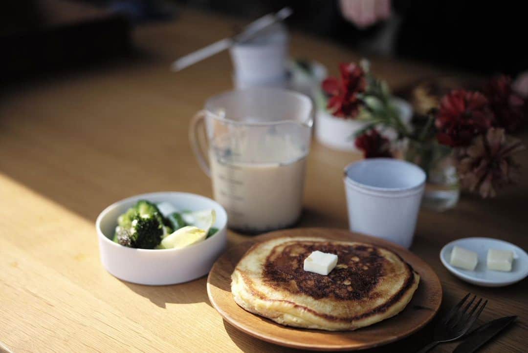 谷尻誠さんのインスタグラム写真 - (谷尻誠Instagram)「@garden_house_kamakura さんのパンケーキミックスで、朝食！ @masatosekiguchi さん、美味しかったです！ Webで購入できるので、お勧めです！！ #パンケーキ #朝食 #breakfast #morning」5月3日 17時37分 - tanijirimakoto