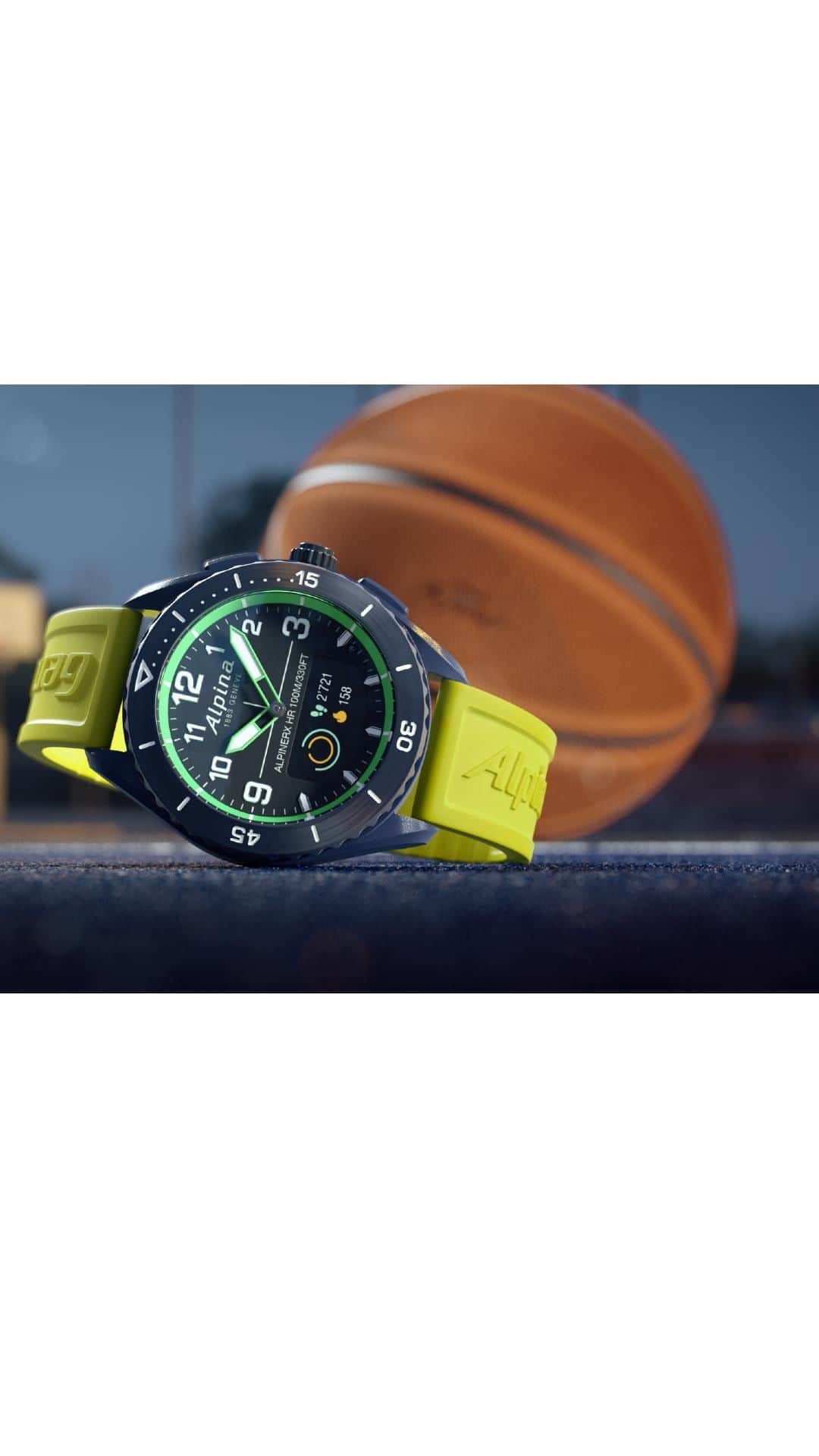 のインスタグラム：「Unapologetically innovative and timelessly sleek – reach your summit with the AlpinerX Alive. Following the success of its predecessor, our new model reimagines the classic sports watch for men while combining tradition and technology. With features such as activity tracking, heart rate monitoring, smart coaching and an impressively long battery life, this unstoppable timepiece instantly answers the question “are smartwatches worth it?“. To ensure that the design is custom to your personal style, this outdoors watch boasts a range of different aesthetics with its online configurator... which option did you fall in love with?」