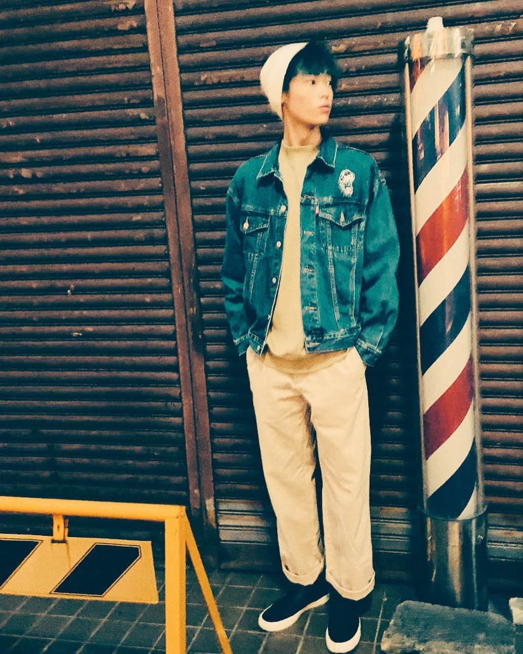 窪塚愛流さんのインスタグラム写真 - (窪塚愛流Instagram)「誰かを待ってる風.🦕」5月3日 18時38分 - airu_kubozuka