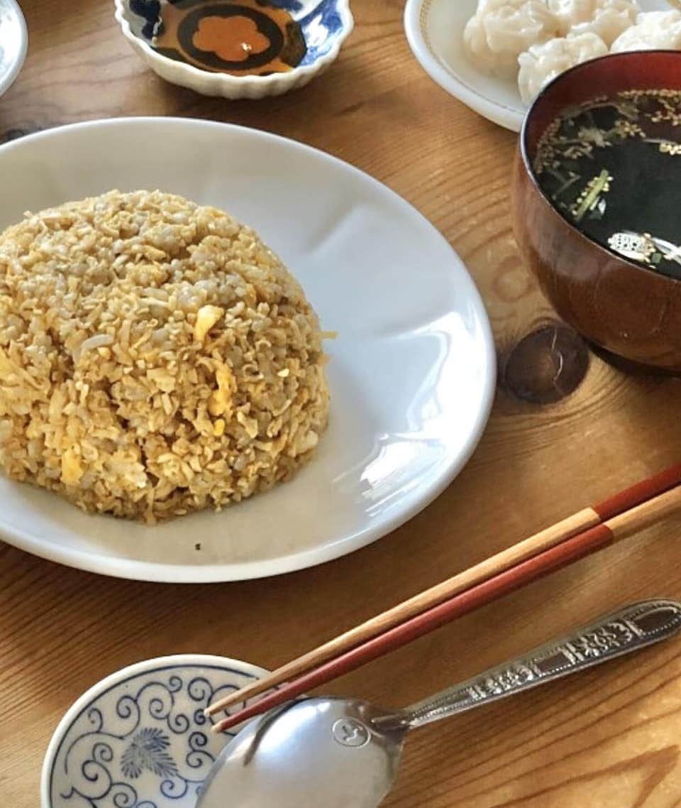 光石研のインスタグラム：「Stay Home✌️ 全く料理しない僕が、カップ麺炒飯作ってみました✌️ 【by 光石】」